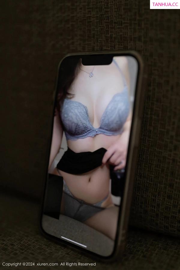 唐安琪  [XiuRen]高清写真图 2024.02.26 No.8142 唐安琪 丝袜美腿第35张图片